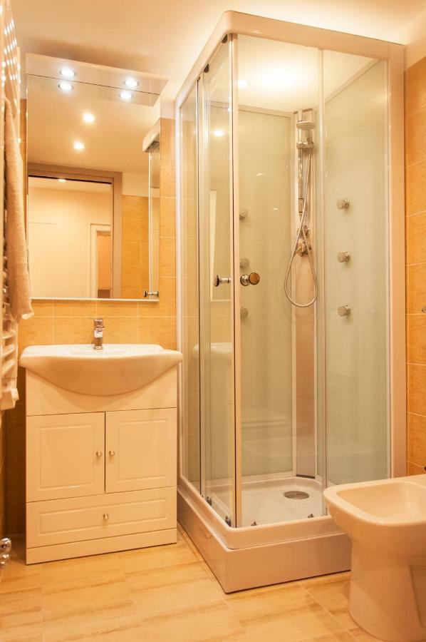 ليتشي Rooms Palazzo Paladini المظهر الخارجي الصورة
