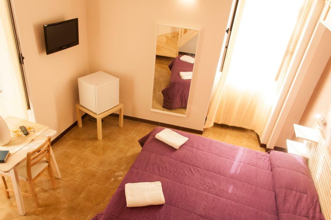 ليتشي Rooms Palazzo Paladini المظهر الخارجي الصورة
