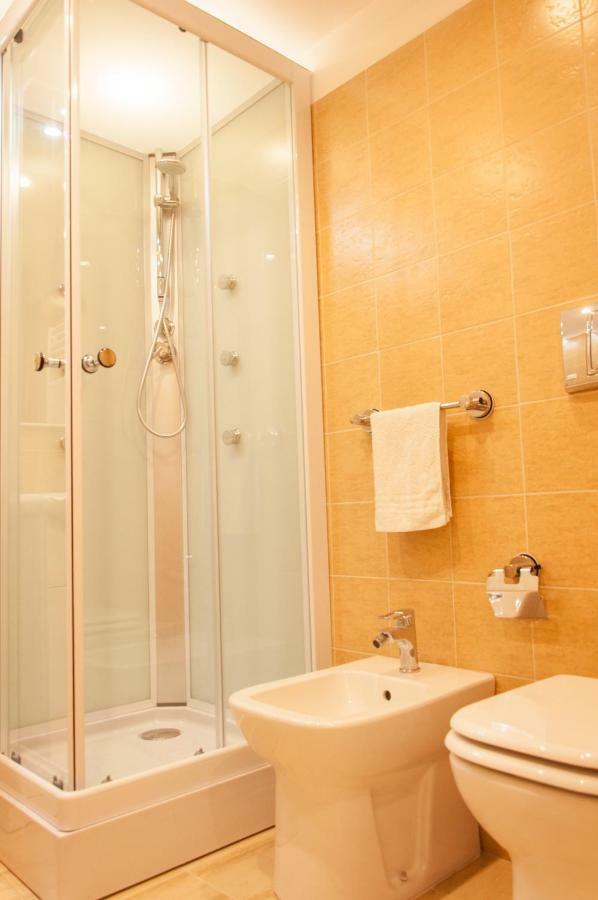 ليتشي Rooms Palazzo Paladini المظهر الخارجي الصورة