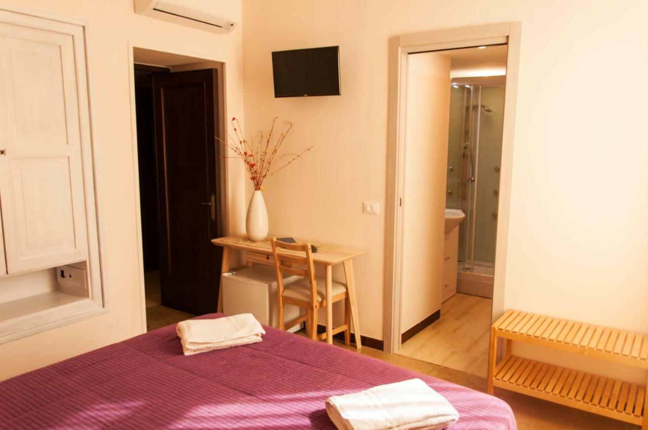 ليتشي Rooms Palazzo Paladini المظهر الخارجي الصورة